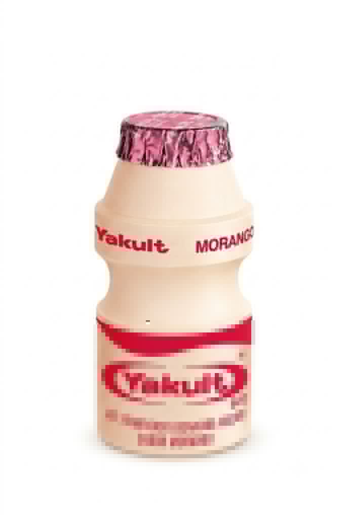 Frasco Yakult Morango de 80 g em fundo branco.